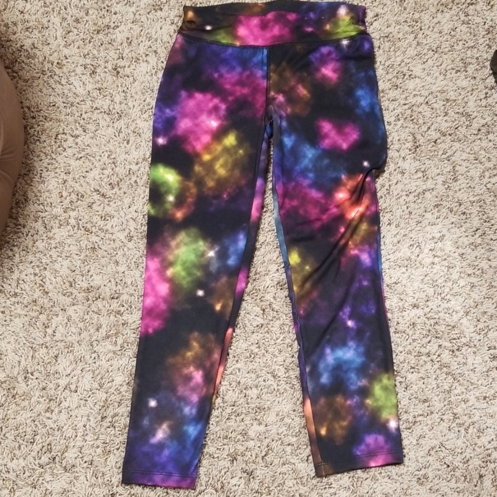 City Streets Cropped Workout Leggings NWOT